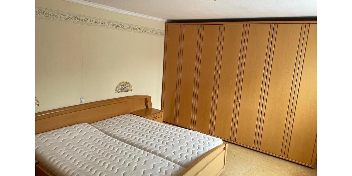 Etagenwohnung Küps - 5 Zimmer, 120 m&sup2;, 800&euro; | Angebot:25872213