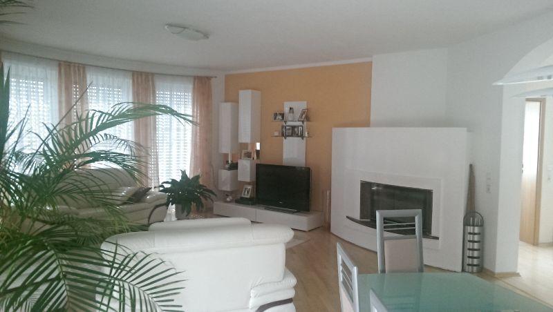 Villa Bad Saulgau - 5 Zimmer, 208 m&sup2;, 1.750&euro; | Angebot:25988483