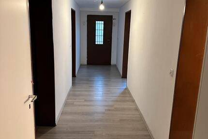 Wohnung Neunkirchen Heinitz - 3 Zimmer, 60 m&sup2;, 400&euro; | Angebot:26384021