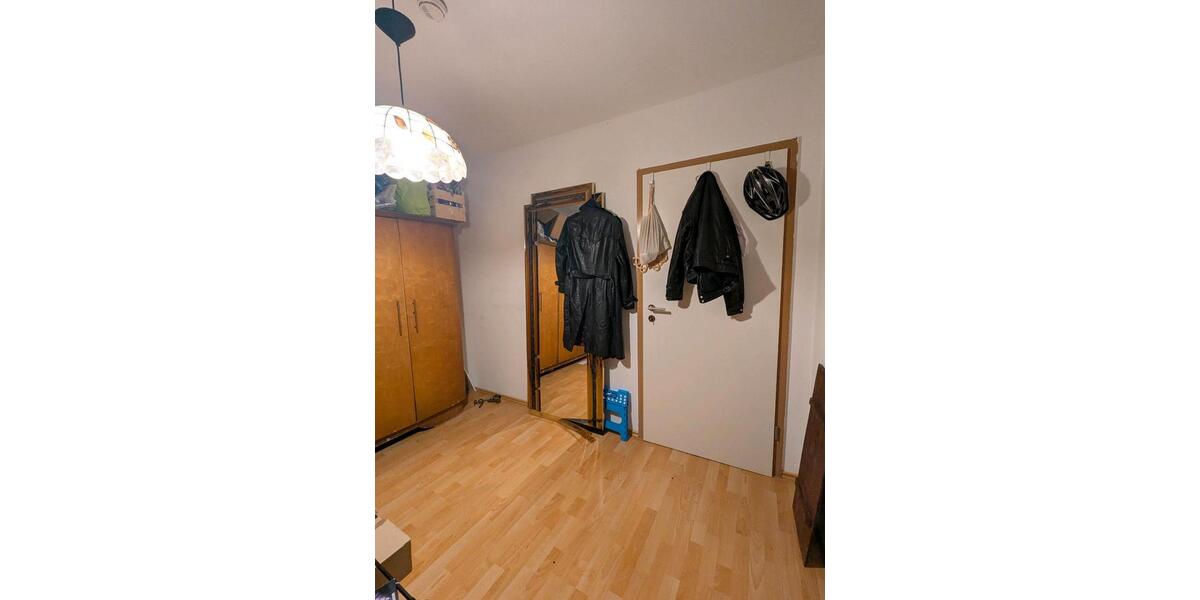 Wohnen auf Zeit Kassel Südstadt - 5 Zimmer, 17 m&sup2;, 410&euro; | Angebot:26584525