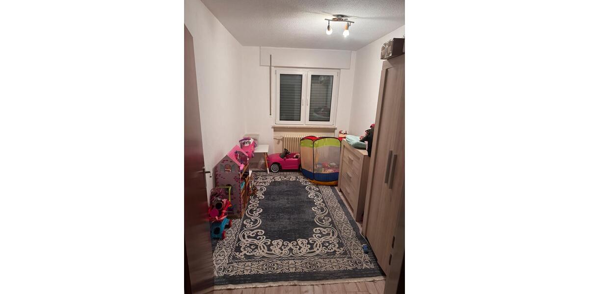 Etagenwohnung Nauheim - 1 Zimmer, 94 m&sup2;, 910&euro; | Angebot:24310047