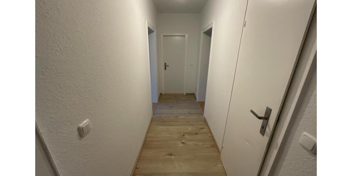 Etagenwohnung Varel - 3 Zimmer, 66 m&sup2;, 539&euro; | Angebot:25858331