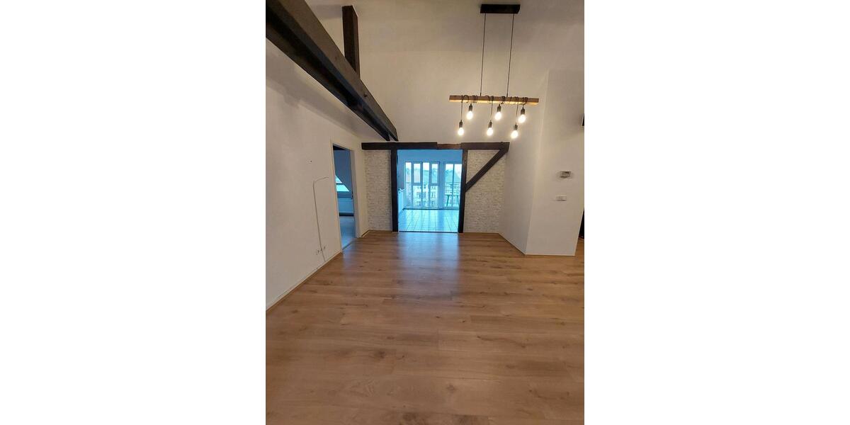 Dachgeschoßwohnung Dessau-Roßlau Roßlau - 3 Zimmer, 88 m&sup2;, 664&euro; | Angebot:25017380