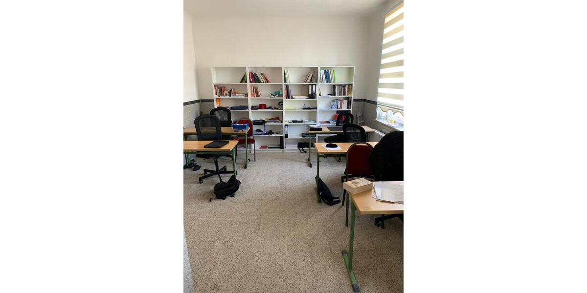 Wohnen auf Zeit Gelsenkirchen Gelsenkirchen-West - 21 Zimmer, 750 m&sup2;, 300&euro; | Angebot:25873393