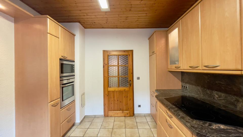 Doppelhaushälfte Bad Dürkheim - 5 Zimmer, 170 m&sup2;, 1.500&euro; | Angebot:25397053