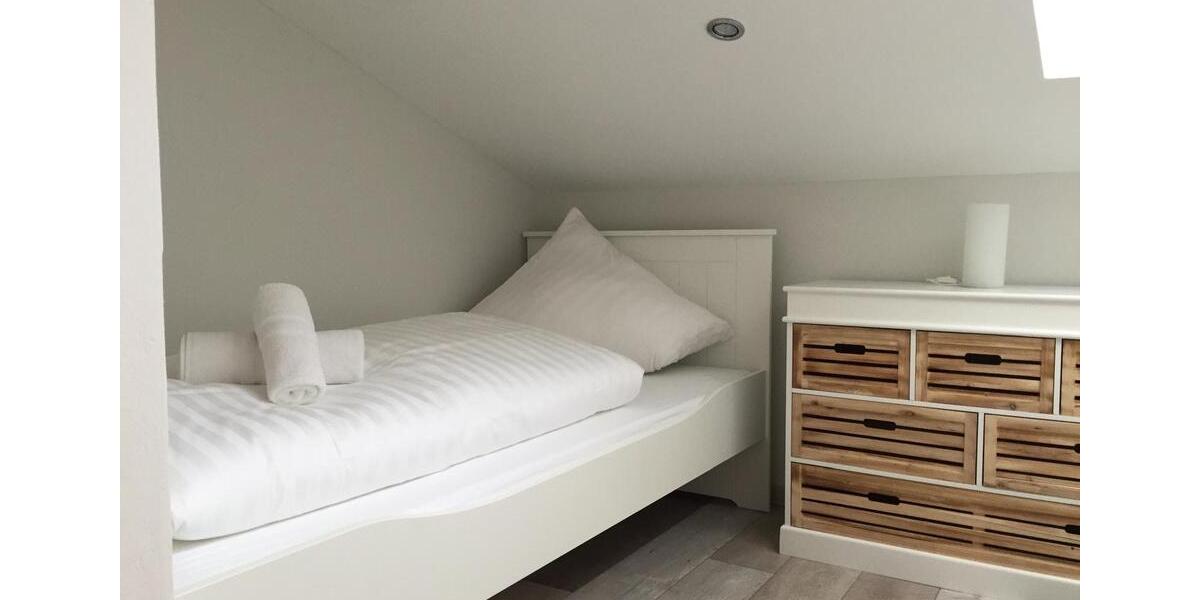Etagenwohnung Albersdorf - 2 Zimmer, 65 m&sup2;, 800&euro; | Angebot:26464846
