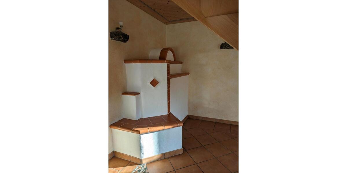 Dachgeschoßwohnung Adelshofen - 4 Zimmer, 132 m&sup2;, 910&euro; | Angebot:26537137