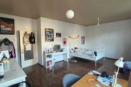 Wohnen auf Zeit Hof Altstadt - 1 Zimmer, 32 m&sup2;, 425&euro; | Angebot:24554171