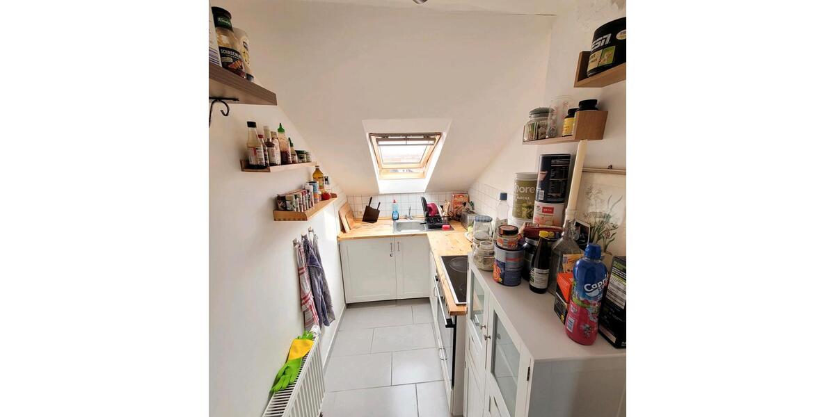 Dachgeschoßwohnung Kiel Blücherplatz - 3 Zimmer, 58 m&sup2;, 910&euro; | Angebot:26640114