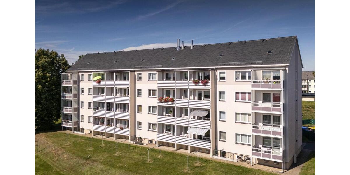 Schöne 4- Raumwohnung mit großen Balkon 4 zimmer