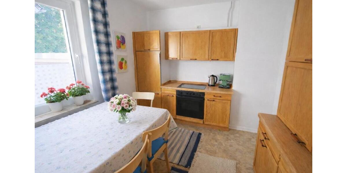 Wohnen auf Zeit Horn-Bad Meinberg Bad Meinberg - 4 Zimmer, 150 m&sup2;, 300&euro; | Angebot:24565950