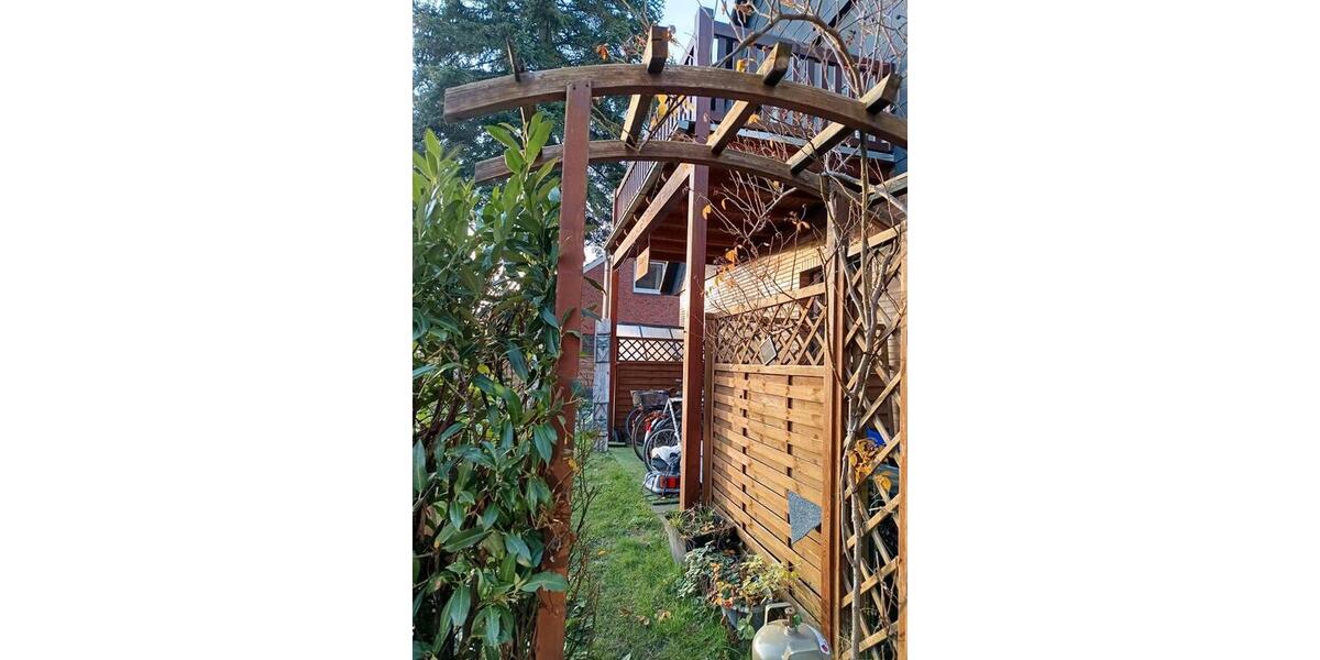 Dachgeschoßwohnung Oldenburg Alexandersfeld - 1 Zimmer, 95 m&sup2;, 480&euro; | Angebot:24973541