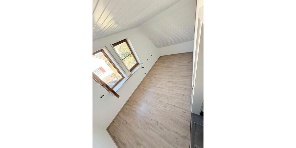 Doppelhaushälfte Aichtal - 5 Zimmer, 118 m&sup2;, 2.000&euro; | Angebot:25988486