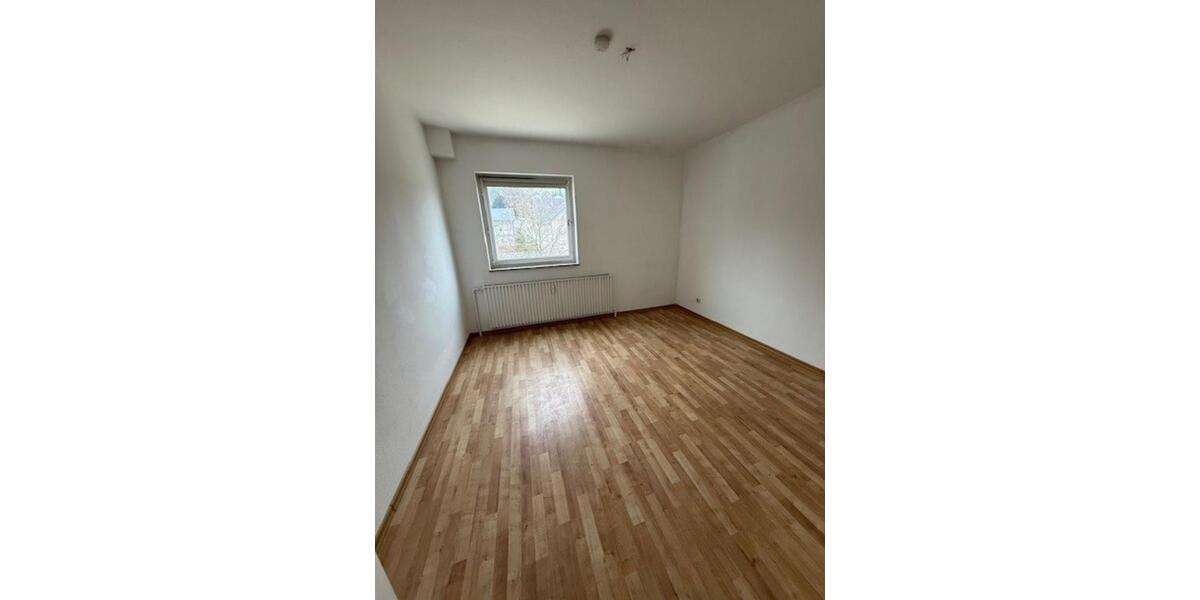 Etagenwohnung Hilchenbach - 4 Zimmer, 95 m&sup2;, 665&euro; | Angebot:26025222