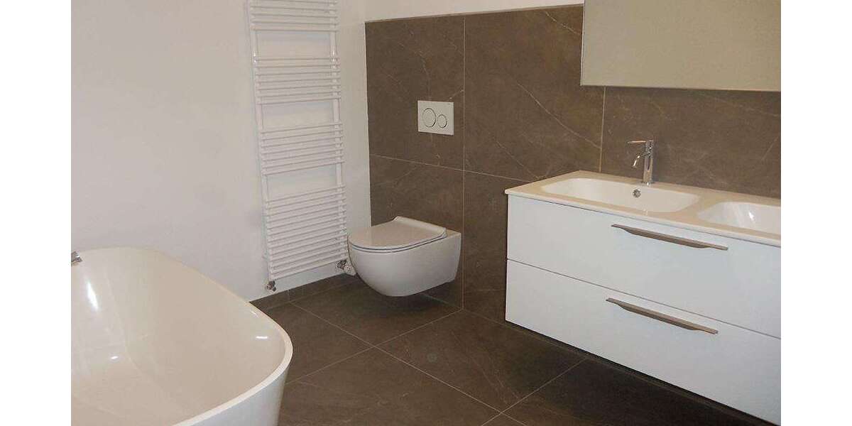 Etagenwohnung Baden-Baden-Innenstadt Innenstadt - 3.5 Zimmer, 95 m&sup2;, 1.200&euro; | Angebot:26072459