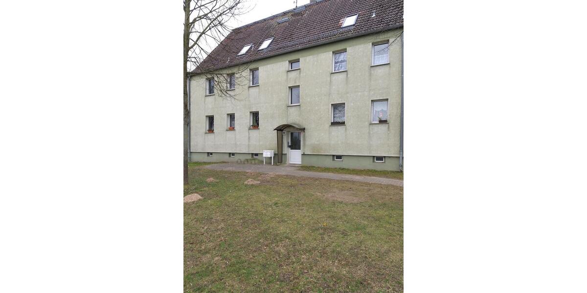 Etagenwohnung Galenbeck - 4 Zimmer, 72 m&sup2;, 326&euro; | Angebot:19457875