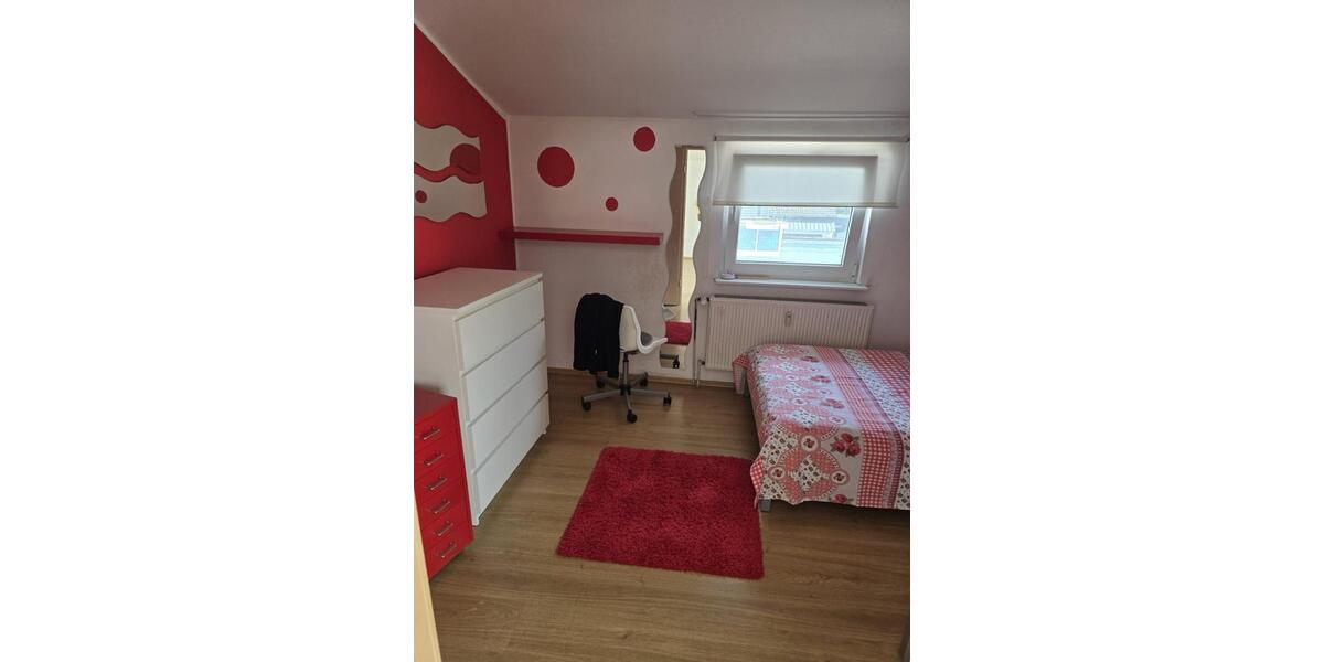 Etagenwohnung Lüdenscheid Brügge - 4 Zimmer, 110 m&sup2;, 650&euro; | Angebot:24663555