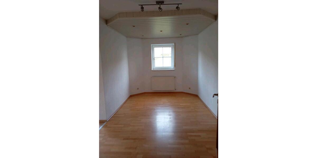 Erdgeschoßwohnung Hofbieber - 5 Zimmer, 128 m&sup2;, 949&euro; | Angebot:26083589