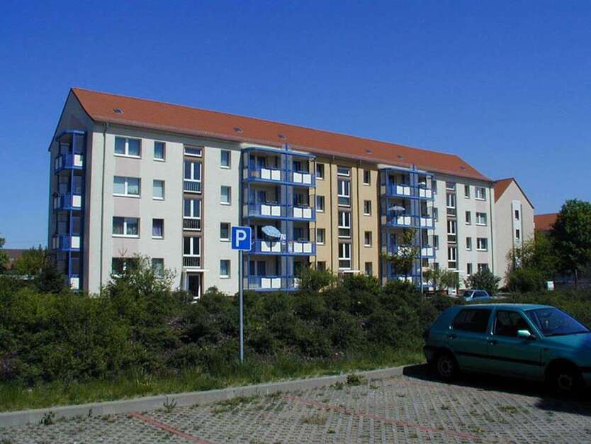 Wohnung zum Mieten in Schwarzheide 330 € 58.89 m²