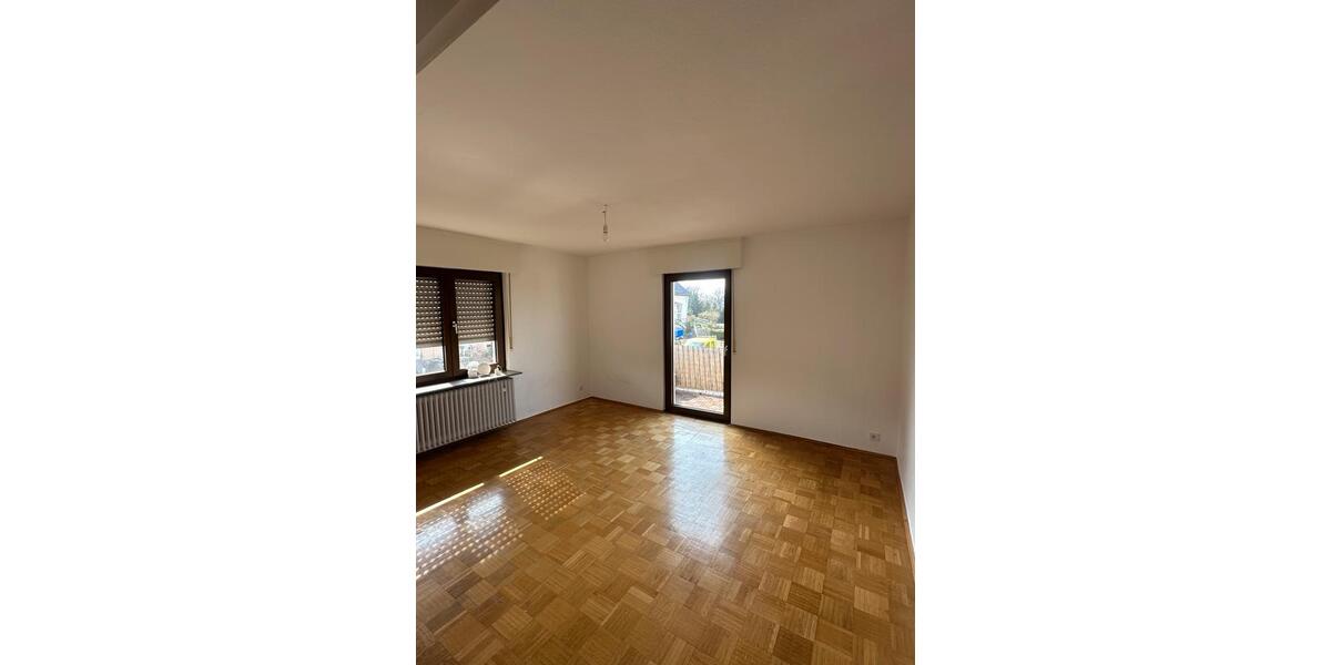 Etagenwohnung Florstadt - 3 Zimmer, 80 m&sup2;, 950&euro; | Angebot:25960515