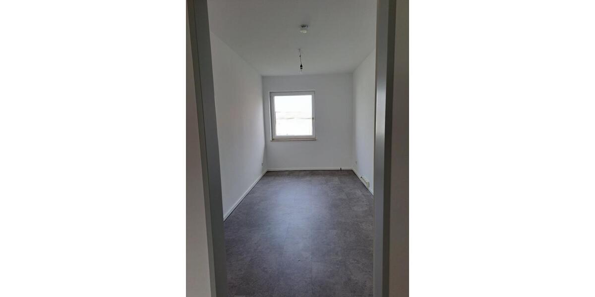 Etagenwohnung Pohlheim - 4 Zimmer, 117 m&sup2;, 1.050&euro; | Angebot:25920468