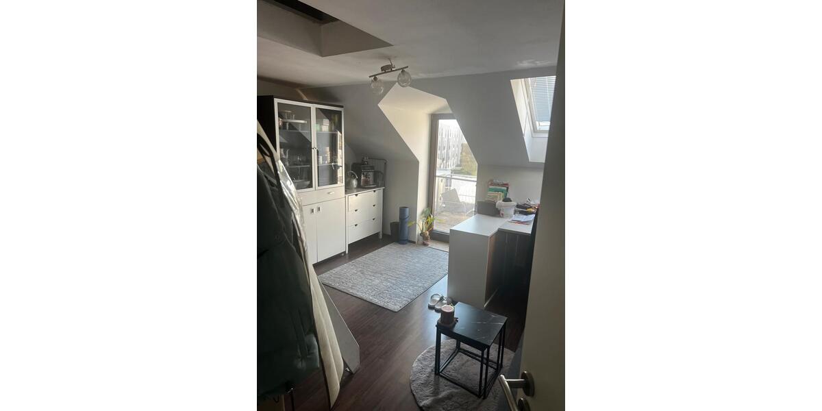 Dachgeschoßwohnung Aachen Aachen-Mitte - 1 Zimmer, 30 m&sup2;, 445&euro; | Angebot:26301717