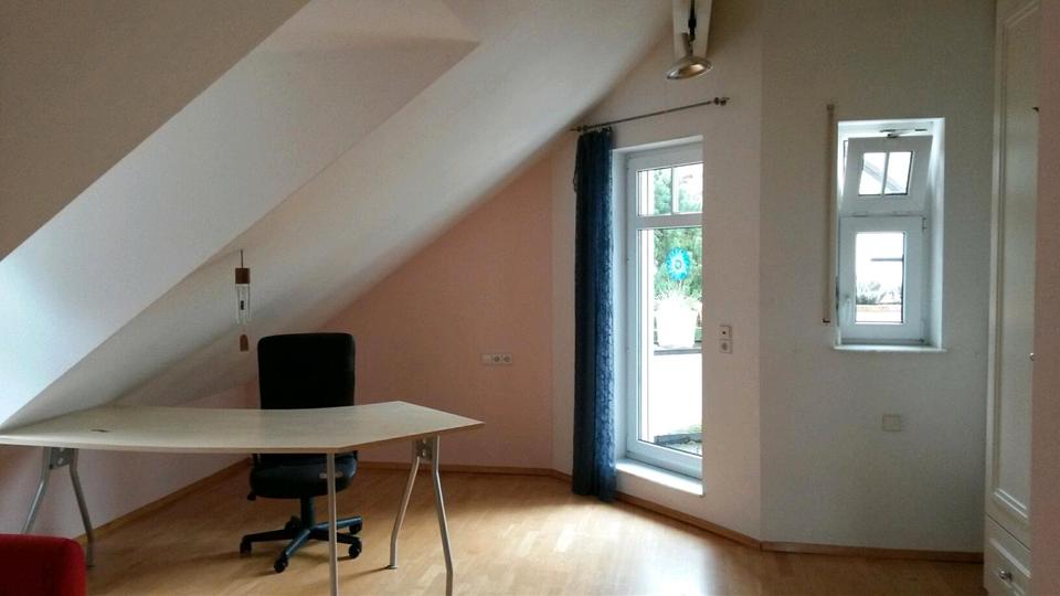 Dachgeschoßwohnung Weingarten - 2 Zimmer, 89 m&sup2;, 1.350&euro; | Angebot:24657063