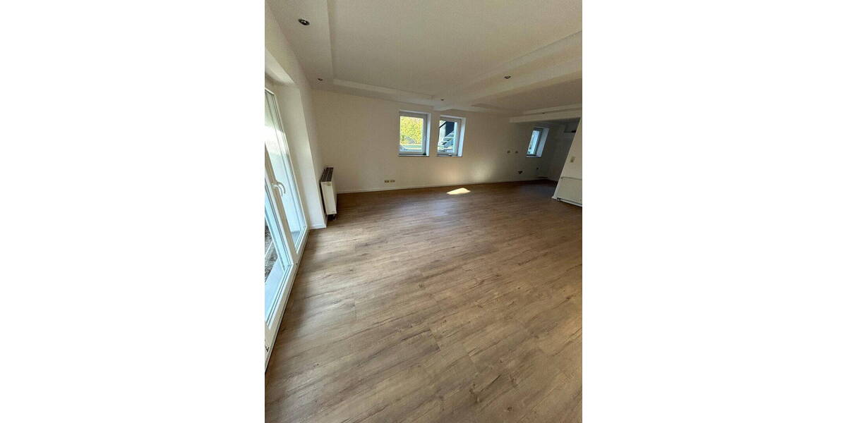 Etagenwohnung Herford Innenstadt - 2 Zimmer, 69 m&sup2;, 750&euro; | Angebot:26117610