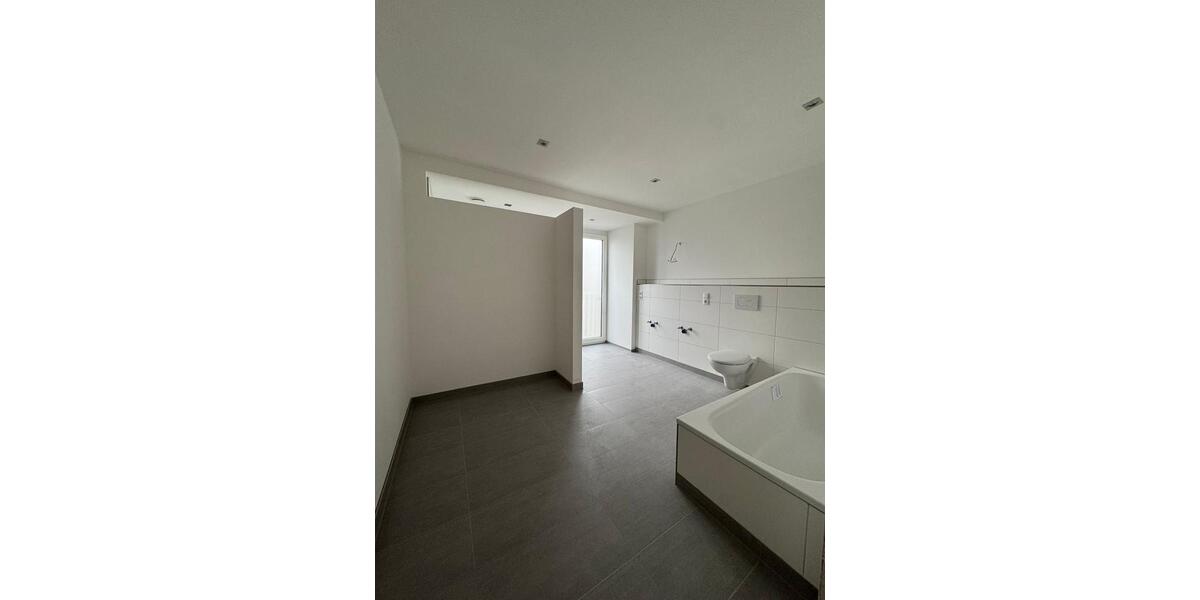 Doppelhaushälfte Burgebrach - 5 Zimmer, 140 m&sup2;, 1.500&euro; | Angebot:24688891