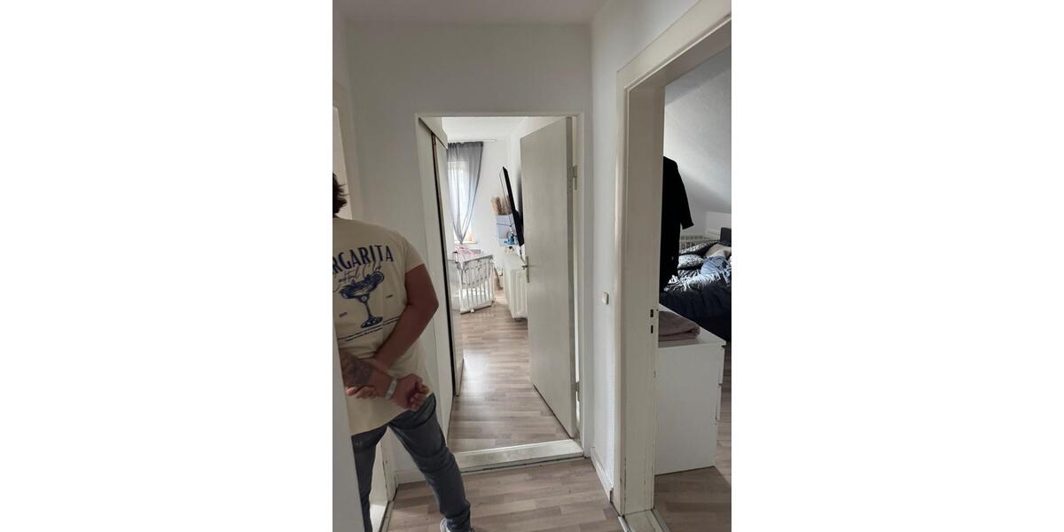 Dachgeschoßwohnung Schleswig - 3 Zimmer, 75 m&sup2;, 700&euro; | Angebot:24819750