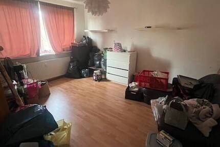 !Besichtigung während Modernisierung! 2,5-Zimmer-Wohnung mit Balkon und Außenstellplatz in Tonndorf!