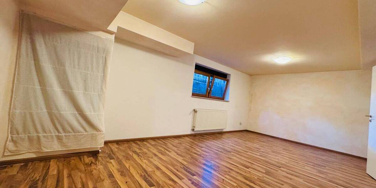 Reihenmittelhaus Philippsburg - 6 Zimmer, 158 m&sup2;, 1.950&euro; | Angebot:26291428