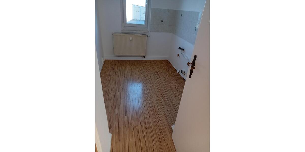 Erdgeschoßwohnung Rositz - 3 Zimmer, 56 m&sup2;, 255&euro; | Angebot:24755918