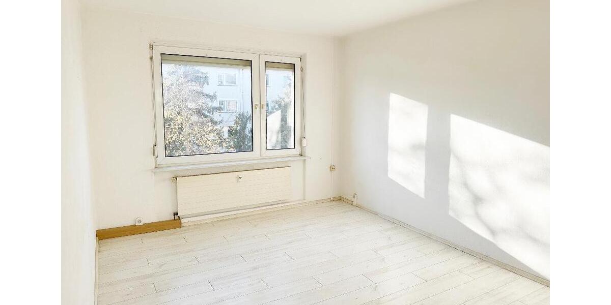Etagenwohnung Zeithain - 3 Zimmer, 57 m&sup2;, 320&euro; | Angebot:25979091