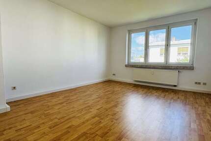 Wohnung Hainichen - 3 Zimmer, 59 m&sup2;, 325&euro; | Angebot:27291730