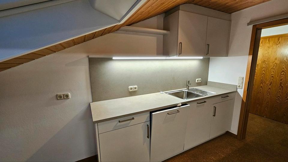 Dachgeschoßwohnung Wildberg - 3 Zimmer, 78 m&sup2;, 990&euro; | Angebot:25942984