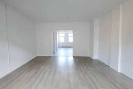 Wohnung Aschersleben - 5 Zimmer, 156 m&sup2;, 900&euro; | Angebot:24711761