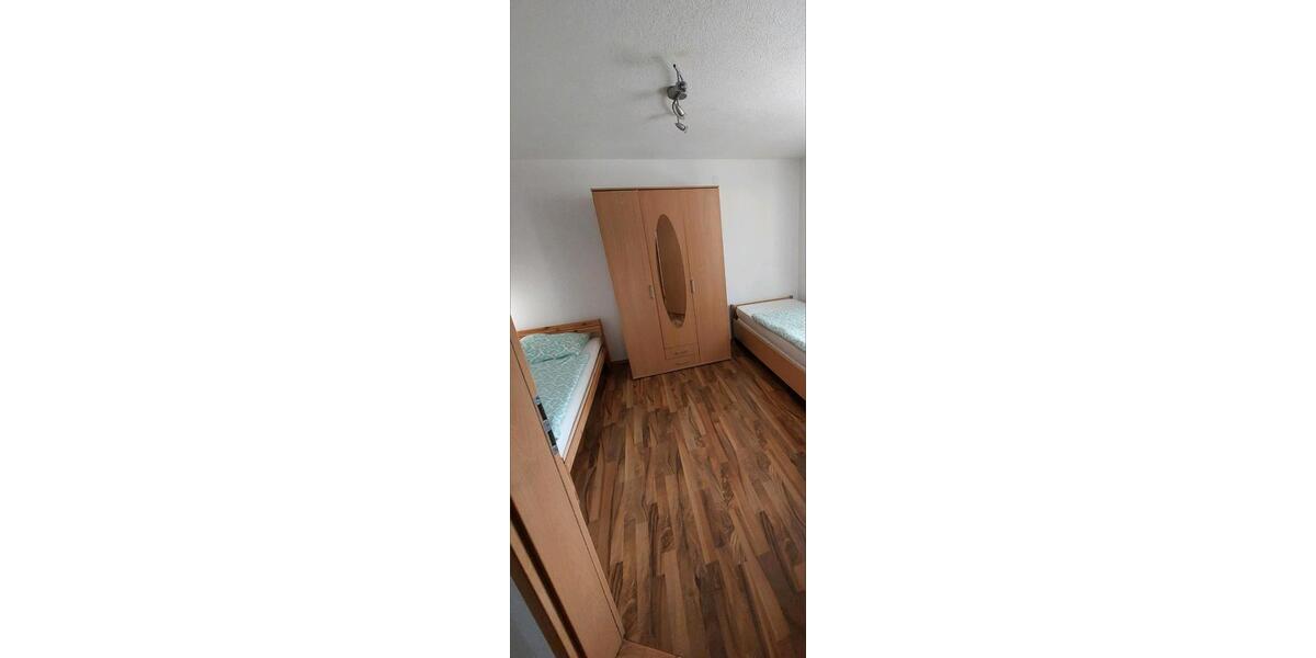 Etagenwohnung Backnang - 3 Zimmer, 85 m&sup2;, 350&euro; | Angebot:26305370