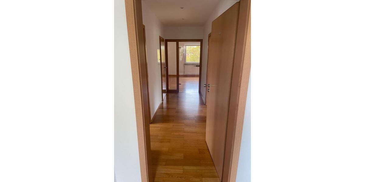 Dachgeschoßwohnung Bad Arolsen - 2 Zimmer, 75 m&sup2;, 650&euro; | Angebot:25098063