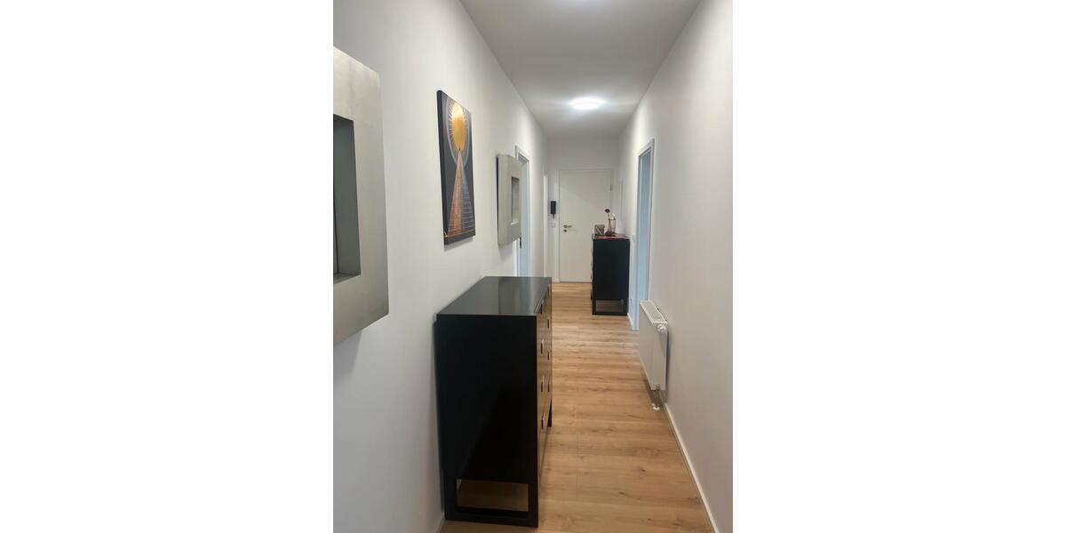 Möbliert Zimmern in 3er WG 1 zimmer