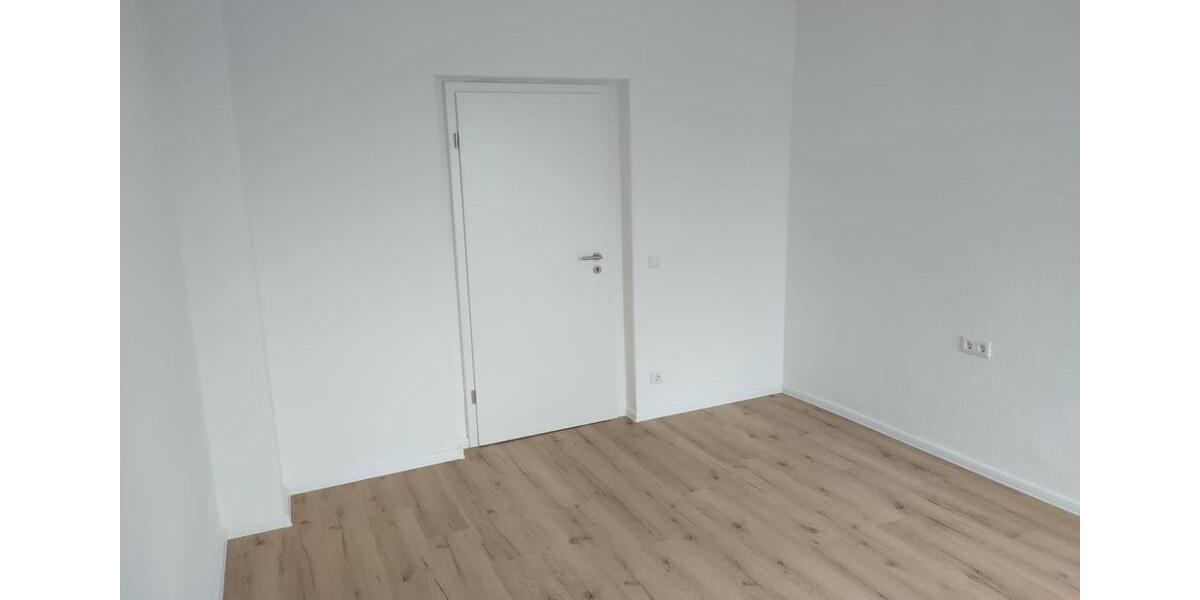 Dachgeschoßwohnung Lunzenau - 2.5 Zimmer, 60 m&sup2;, 330&euro; | Angebot:26096677