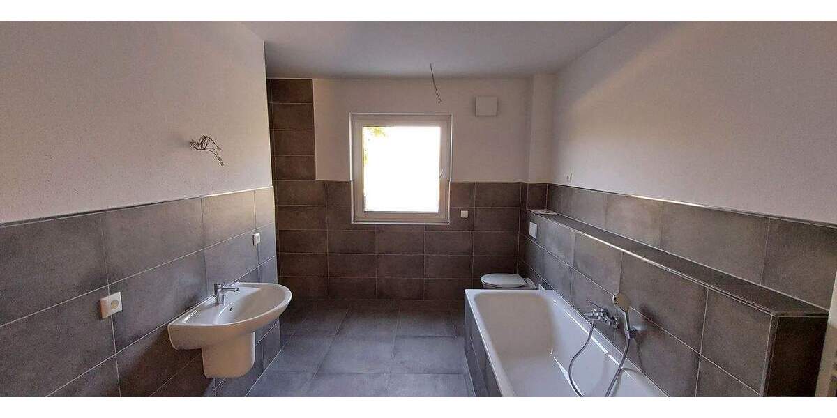 Terrassenwohnung Stralsund Tribseer - 3 Zimmer, 100 m&sup2;, 1.350&euro; | Angebot:26155576