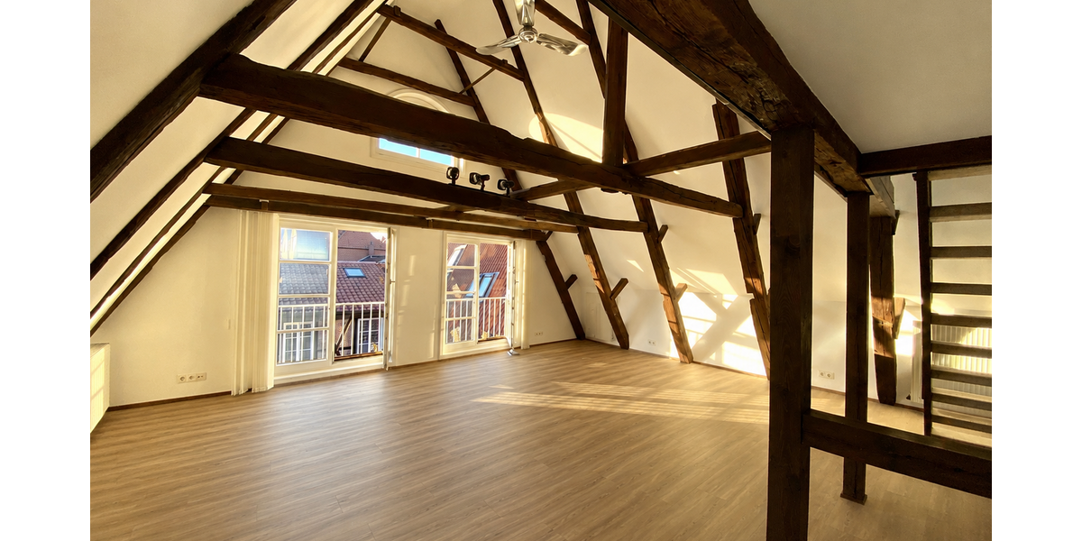 Etagenwohnung Lüneburg - 2.5 Zimmer, 111 m&sup2;, 1.300&euro; | Angebot:26890829