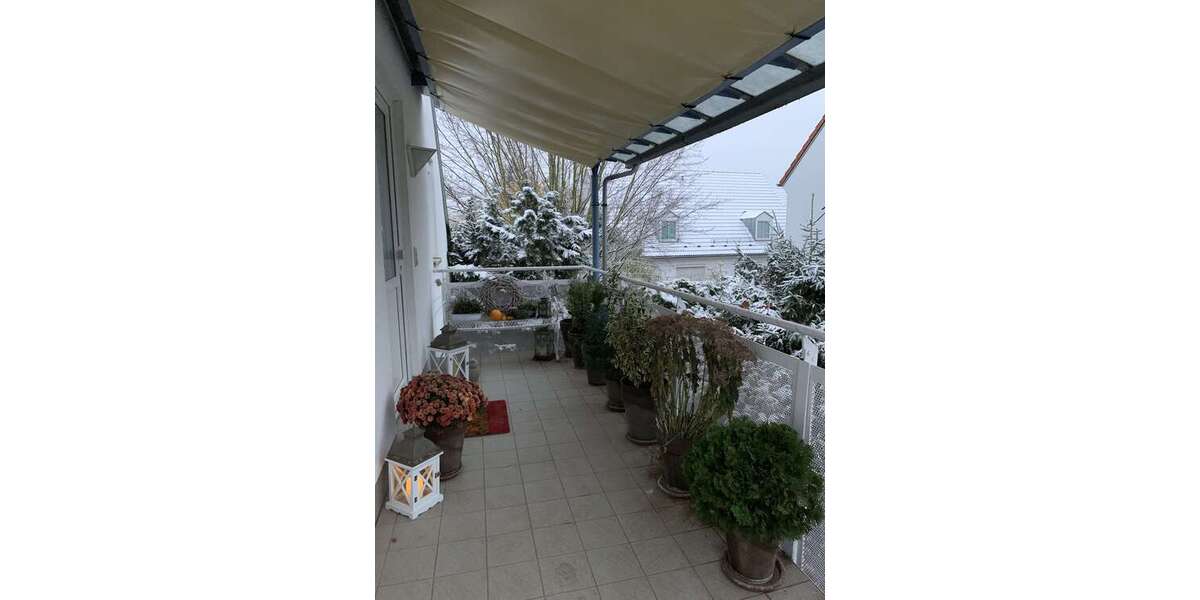 Etagenwohnung Halle Frohe Zukunft - 5 Zimmer, 138 m&sup2;, 1.270&euro; | Angebot:25230280