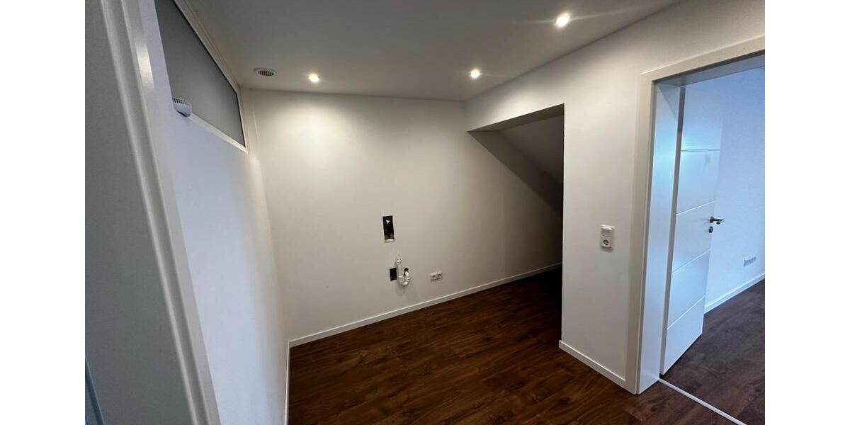 Erdgeschoßwohnung Wadgassen - 2 Zimmer, 60 m&sup2;, 500&euro; | Angebot:25994668