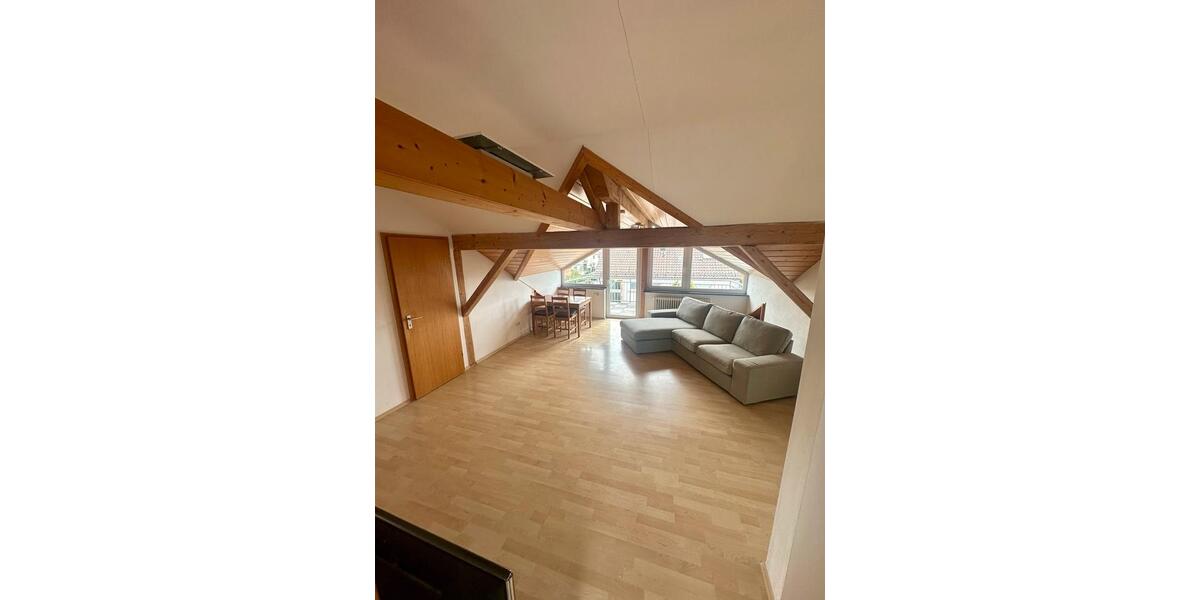 Dachgeschoßwohnung Neuenstadt am Kocher - 3 Zimmer, 84 m&sup2;, 900&euro; | Angebot:26039748