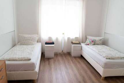 Zimmer Mönchengladbach Hardterbroich-Pesch - 2 Zimmer, 1.345&euro; | Angebot:27099599