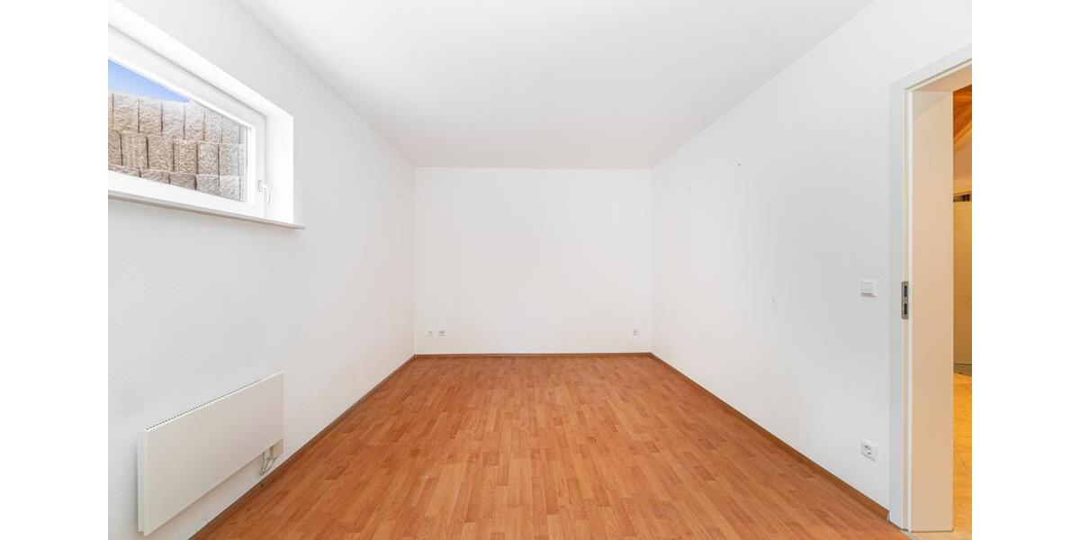 Einfamilienhaus Grünwald - 5 Zimmer, 160 m&sup2;, 4.700&euro; | Angebot:25987282