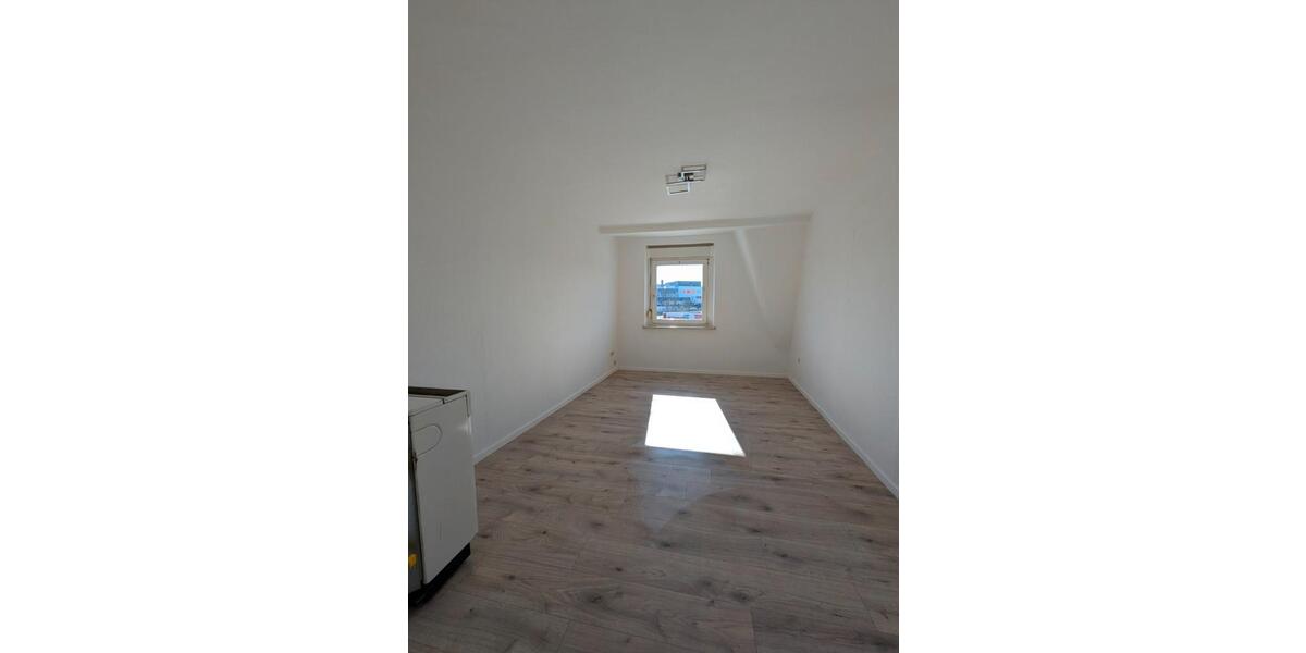 Dachgeschoßwohnung Hof Christiansreuth - 3 Zimmer, 87 m&sup2;, 544&euro; | Angebot:26648179