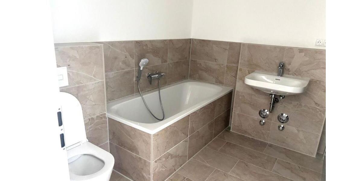 Etagenwohnung Papendorf - 4 Zimmer, 84 m&sup2;, 1.830&euro; | Angebot:25539774